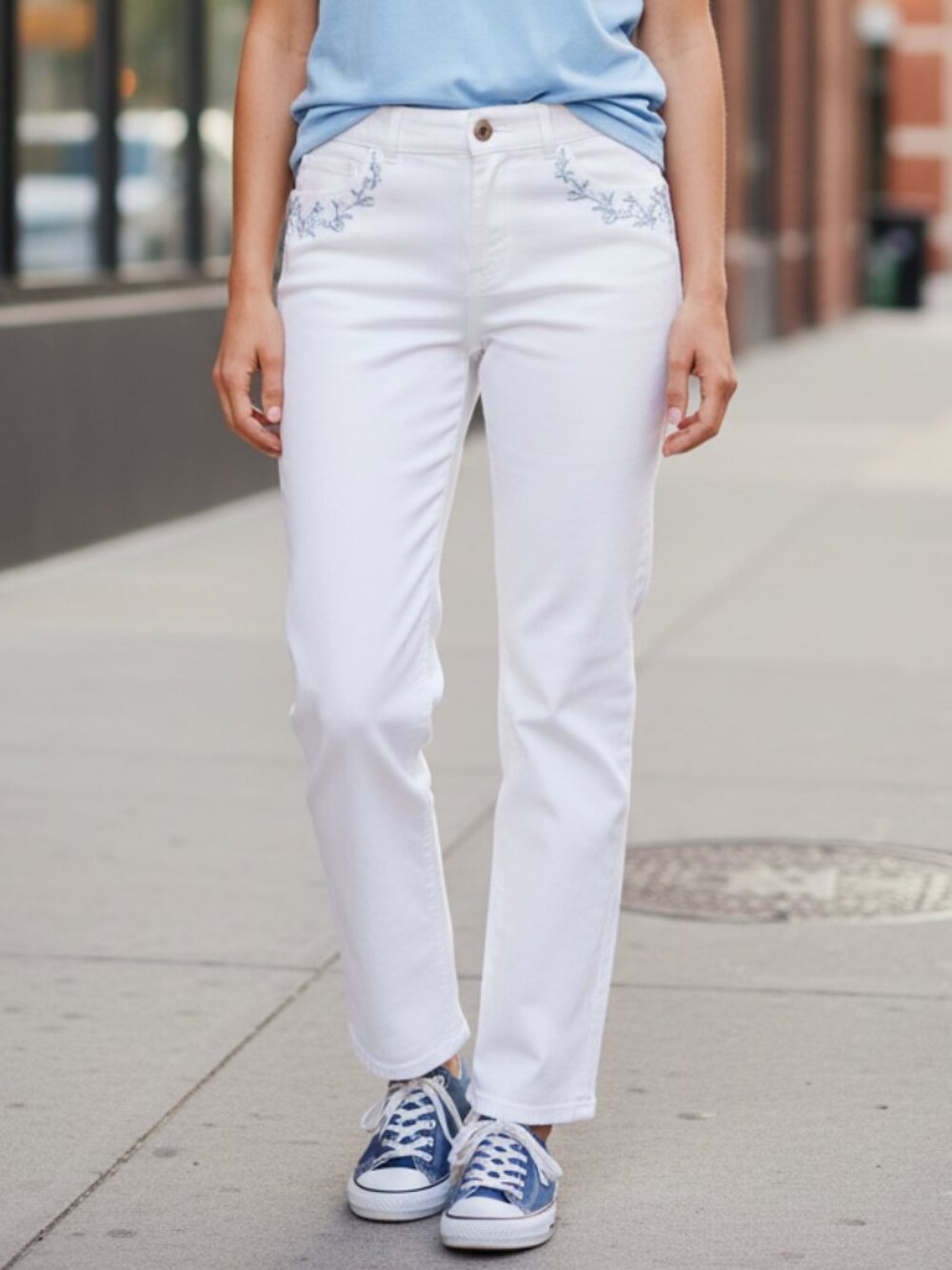 St. John Sport Vintage White Embroidered Chino Pants Size 12